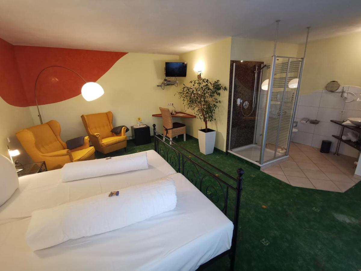 Hotel Am Hirschhorn - Wellness - Spa - And More Wilgartswiesen Esterno foto