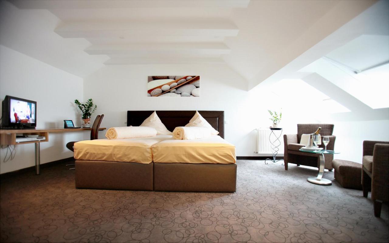 Hotel Am Hirschhorn - Wellness - Spa - And More Wilgartswiesen Esterno foto