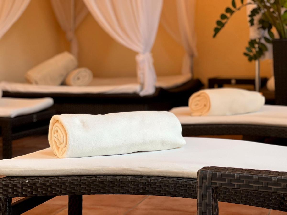 Hotel Am Hirschhorn - Wellness - Spa - And More Wilgartswiesen Esterno foto