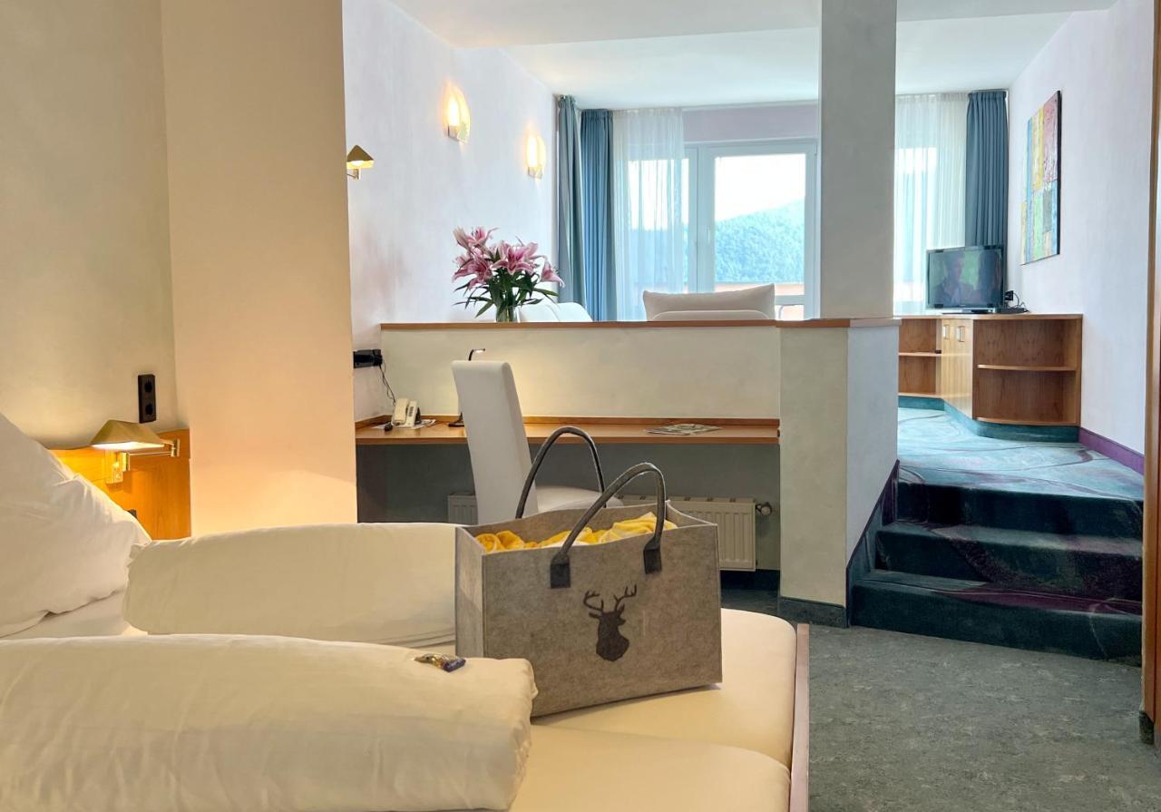 Hotel Am Hirschhorn - Wellness - Spa - And More Wilgartswiesen Esterno foto