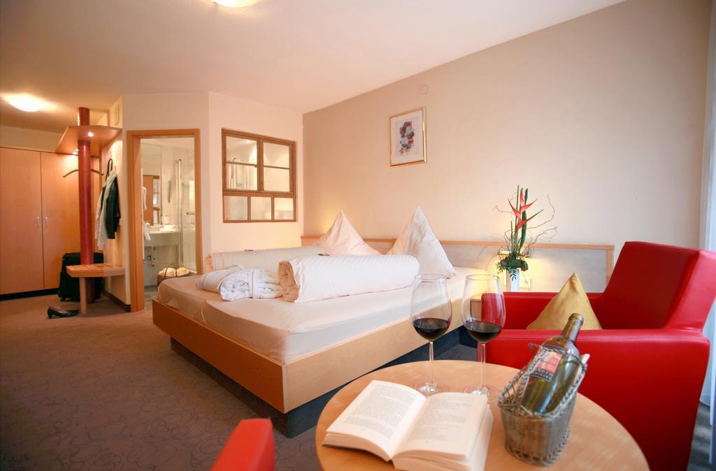Hotel Am Hirschhorn - Wellness - Spa - And More Wilgartswiesen Esterno foto